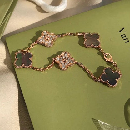 [Riva Jewelry]LUCKY CLOVER 5-MOTIF BRACELET - GREY MOTHER-OF-PEARL COLLECTION