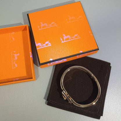 [Riva Jewelry]H GREY BRACELET