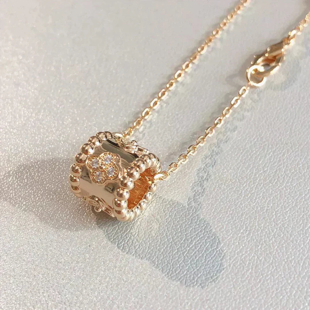 [Riva Jewelry]KALEIDOSCOPE PENDANT NECKLACE