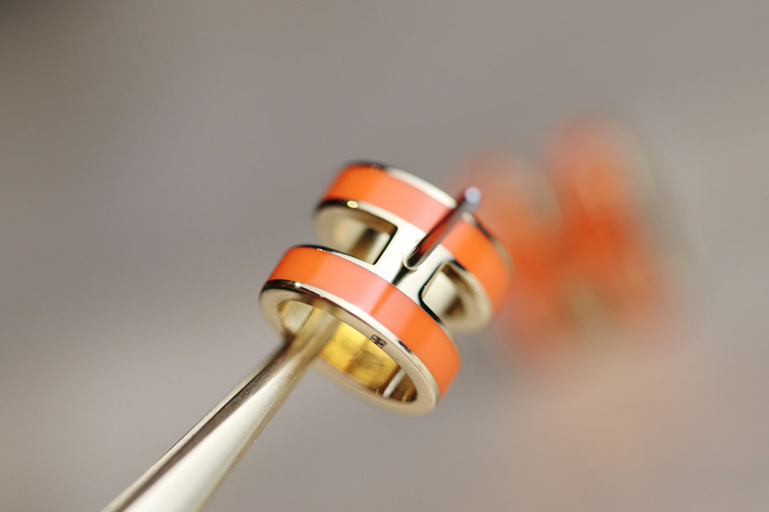 [Riva Jewelry]MINI POP H EARRINGS ORANGE