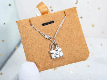 [Riva Jewelry]AMULETTE PEDANT SILVER NECKLACE