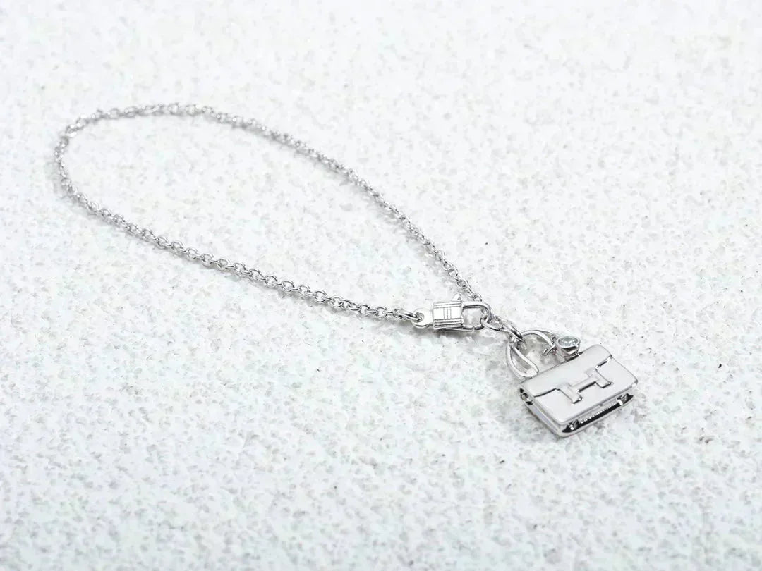 [Riva Jewelry]AMULETTE PEDANT SILVER NECKLACE