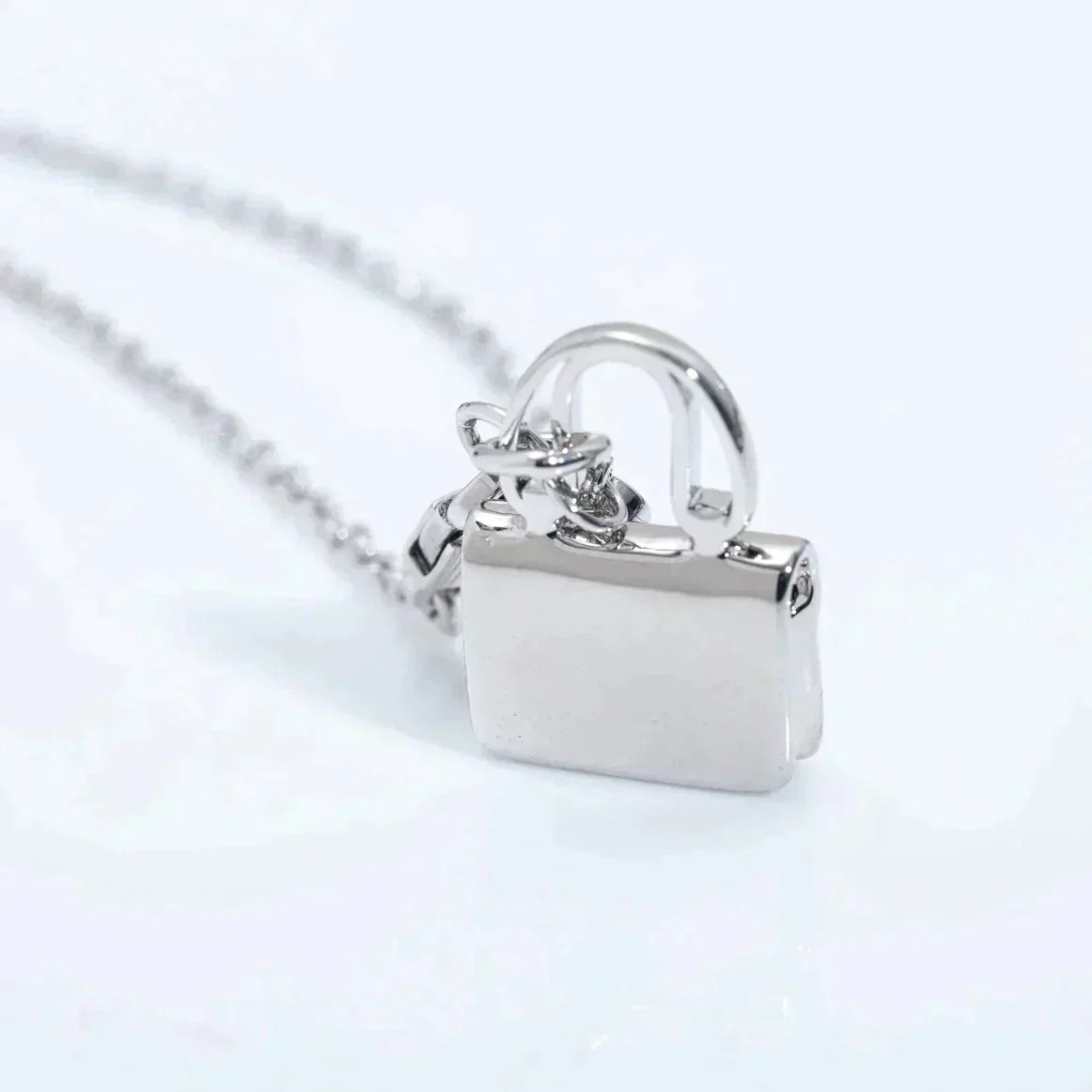[Riva Jewelry]AMULETTE PEDANT SILVER NECKLACE