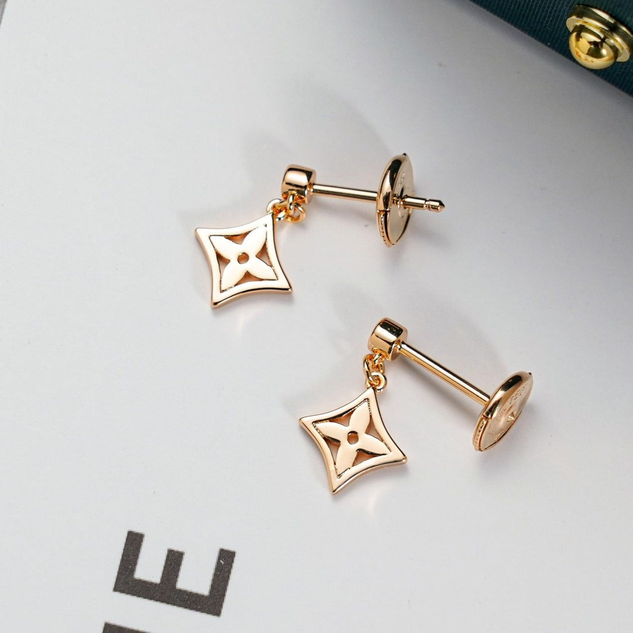 [Riva Jewelry]STAR EARRINGS GOLD