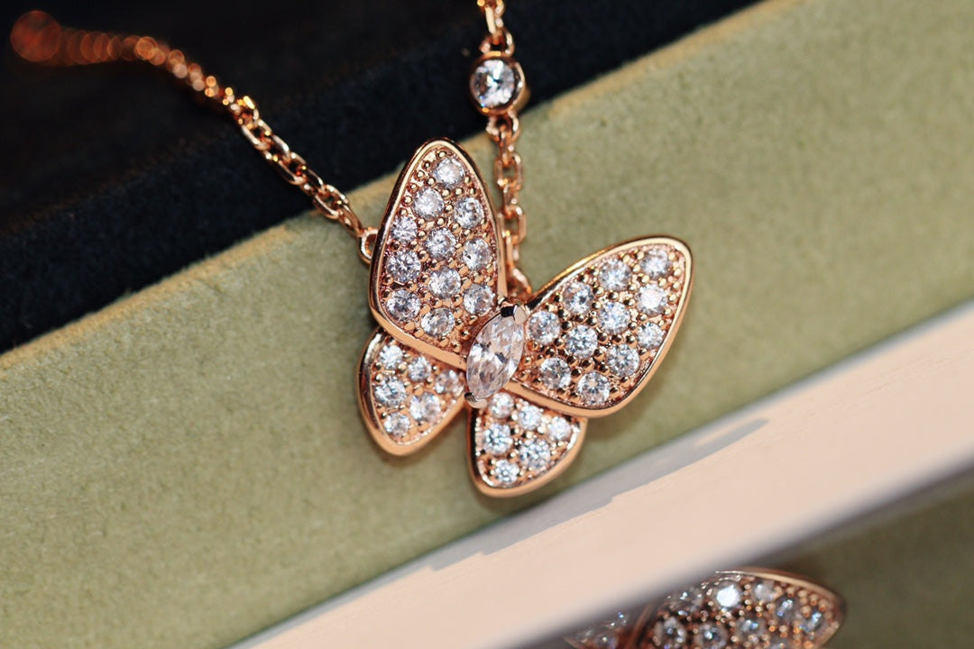 [Riva Jewelry]BUTTERFLY DIAMOND CHARM NECKLACE