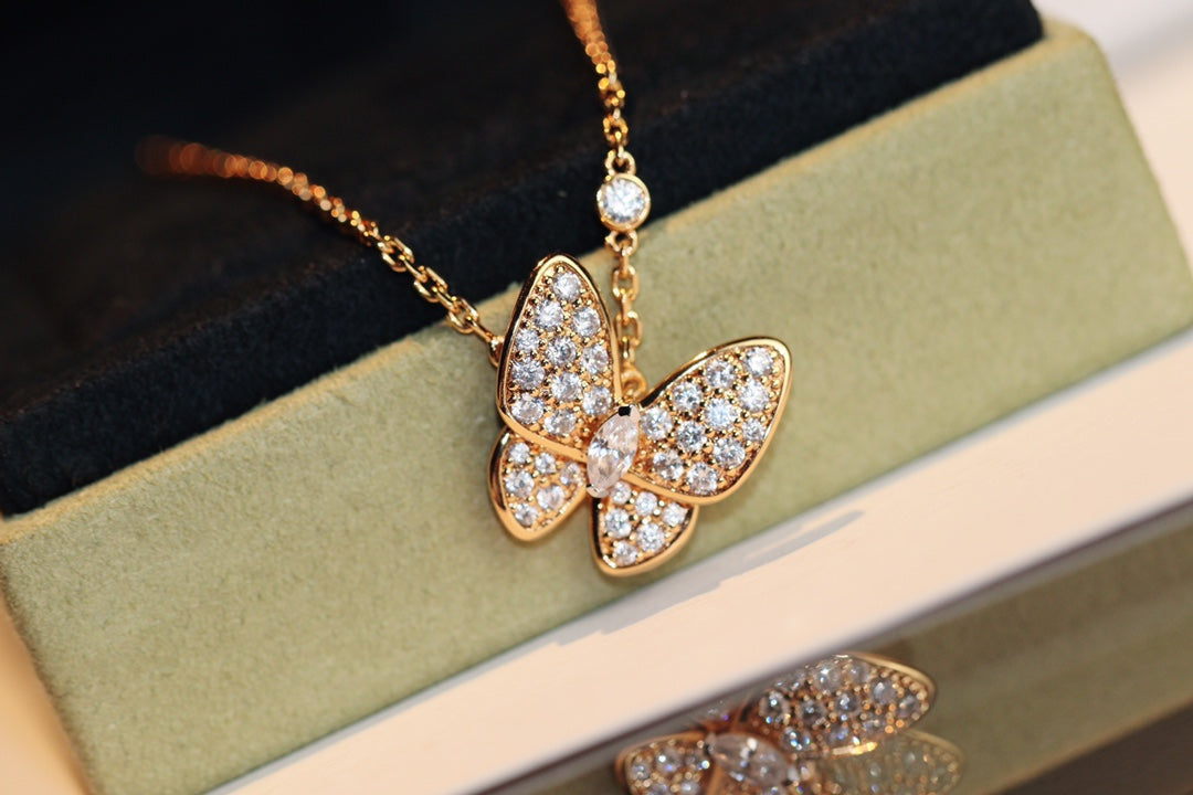 [Riva Jewelry]BUTTERFLY DIAMOND CHARM NECKLACE
