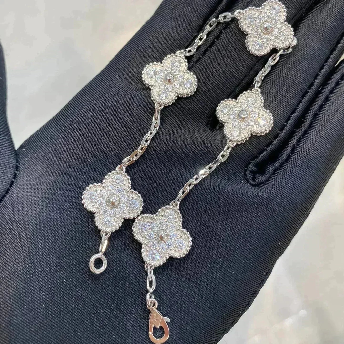 [Riva Jewelry]LUCKY CLOVER 5-MOTIF BRACELET - FULL-DIAMOND