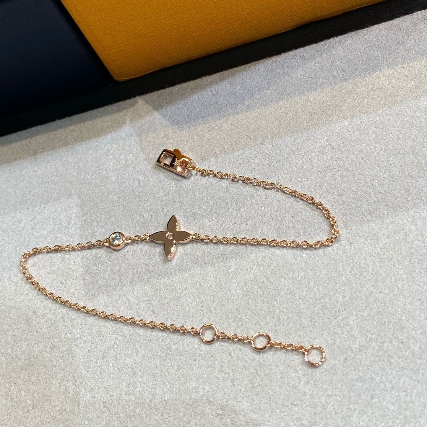 [Riva Jewelry]STAR DIAMOND ROSE GOLD BRACELET