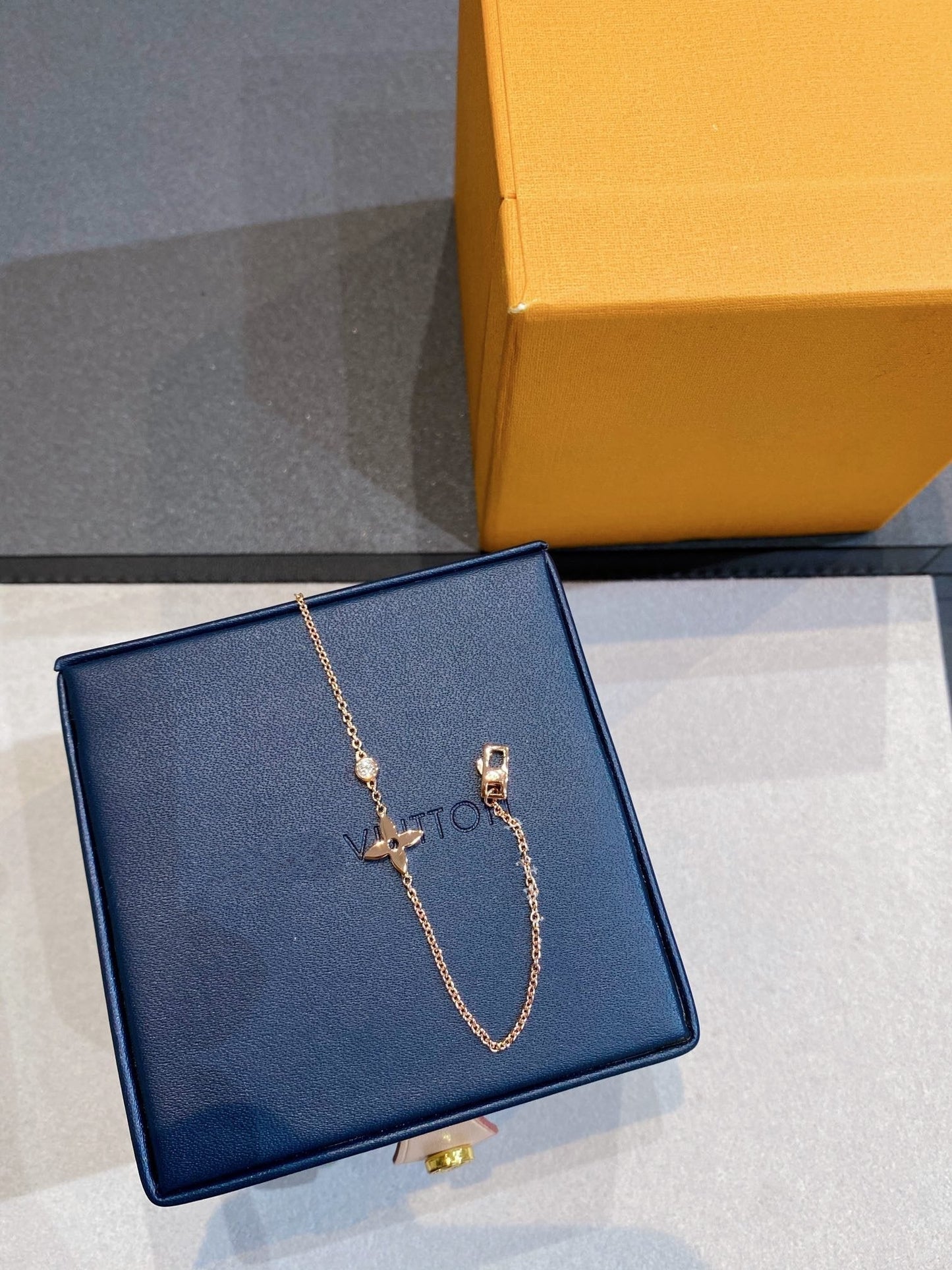 [Riva Jewelry]STAR DIAMOND ROSE GOLD BRACELET