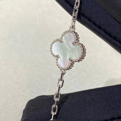 [Riva Jewelry]LUCKY CLOVER 5-MOTIF BRACELET - WHITE MOTHER-OF-PEARL COLLECTION