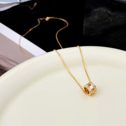 [Riva Jewelry]BEE MINI PEDANT DIAMOND NECKLACE