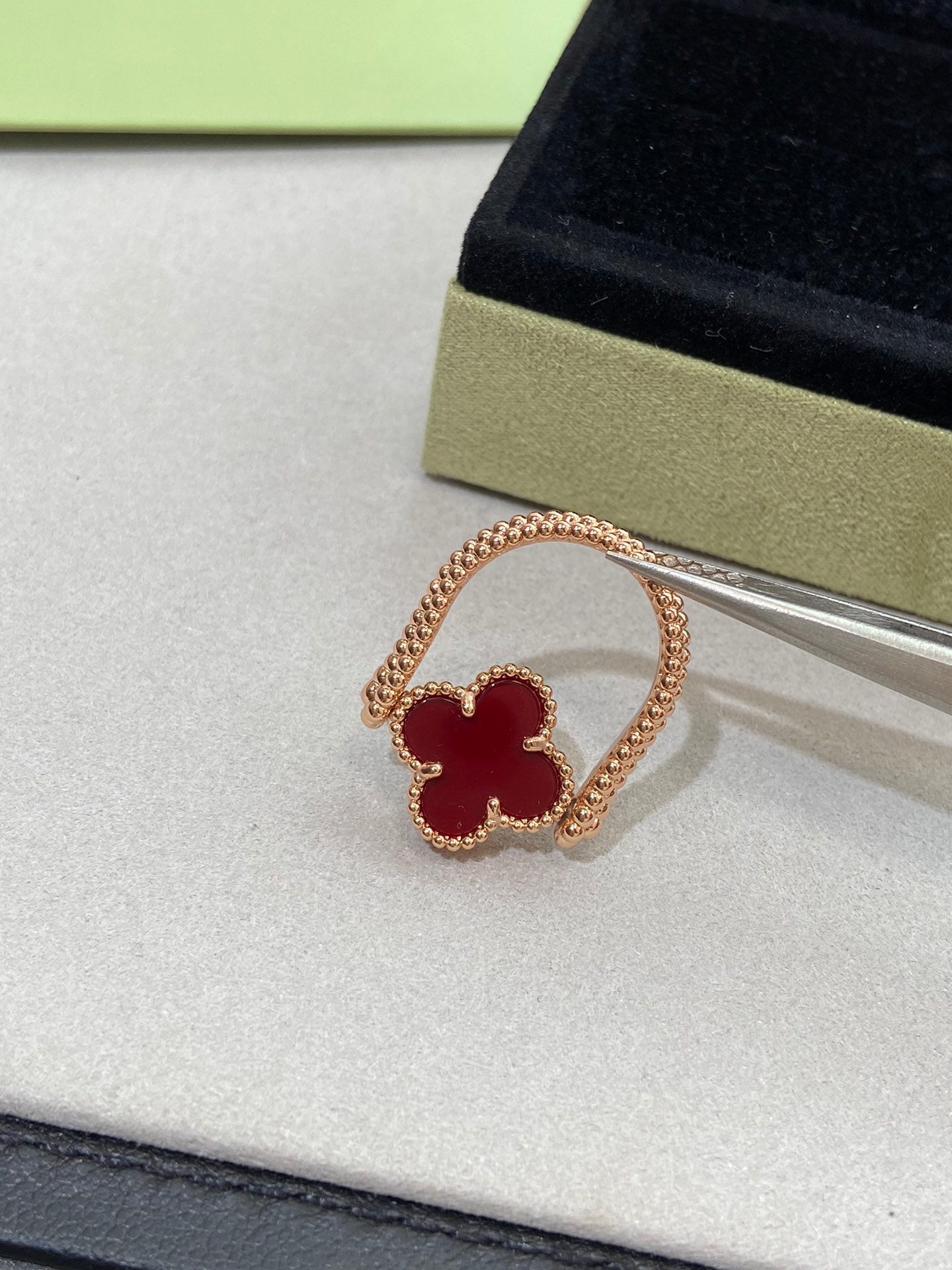 [Riva Jewelry]LUCKY CLOVER ROSE GOLD REVERSIBLE RING