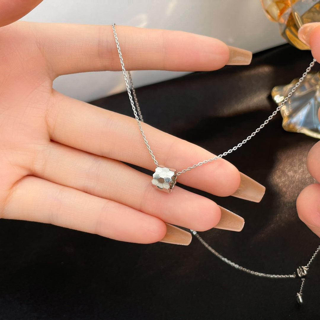 [Riva Jewelry]BEE MINI NECKLACE
