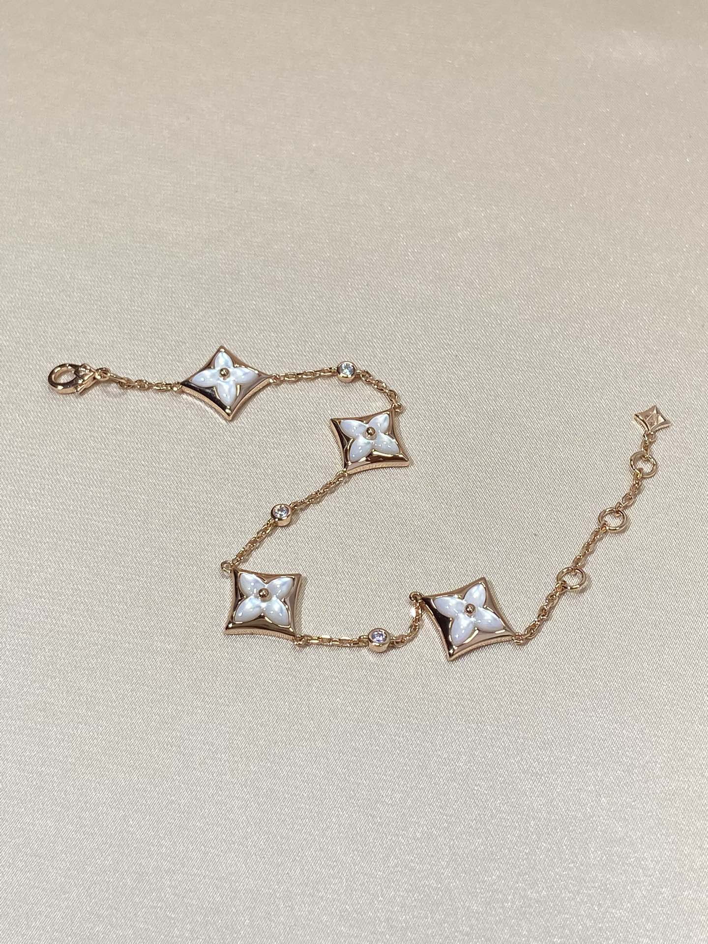 [Riva Jewelry]STAR 4 MOTIF MOP DIAMOND ROSE GOLD BRACELET