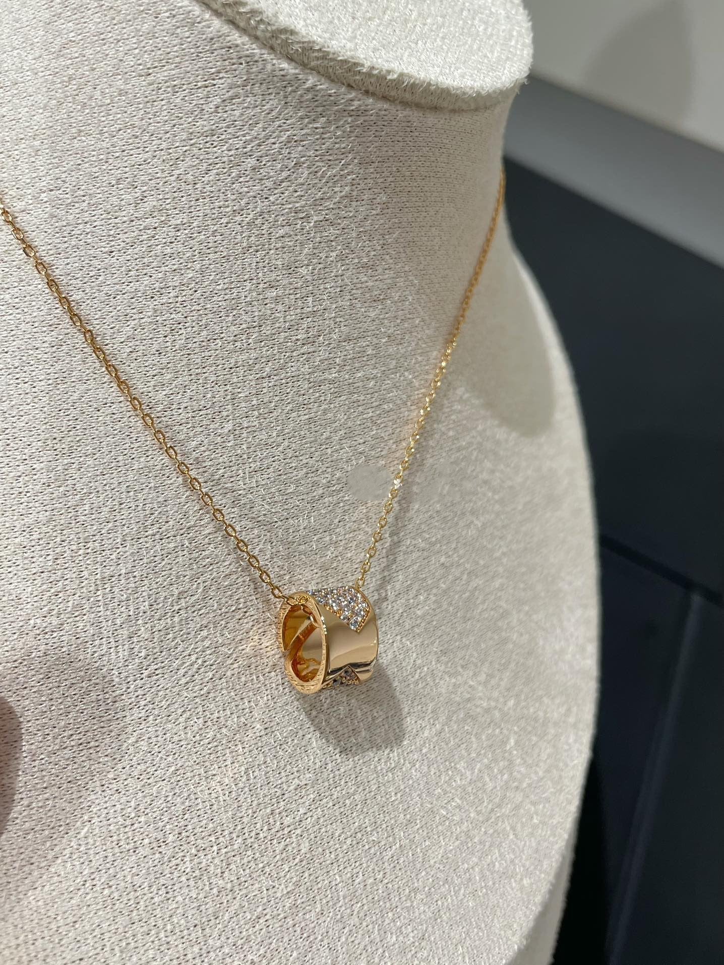 [Riva Jewelry]LIENS EVIDENCE DIAMOND PAVED NECKLACE
