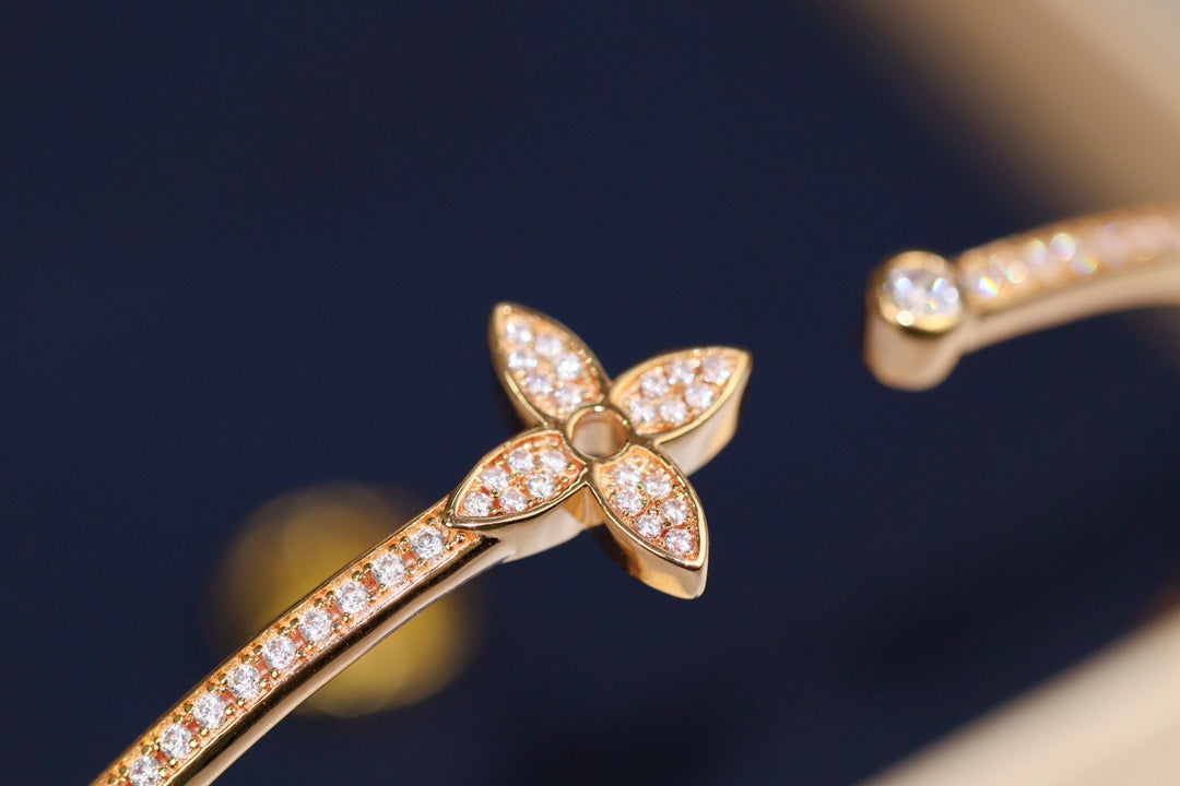 [Riva Jewelry]IDYLLE ROSE GOLD OPEN BRACELET DIAMOND PAVED