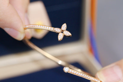 [Riva Jewelry]IDYLLE ROSE GOLD OPEN BRACELET DIAMOND PAVED
