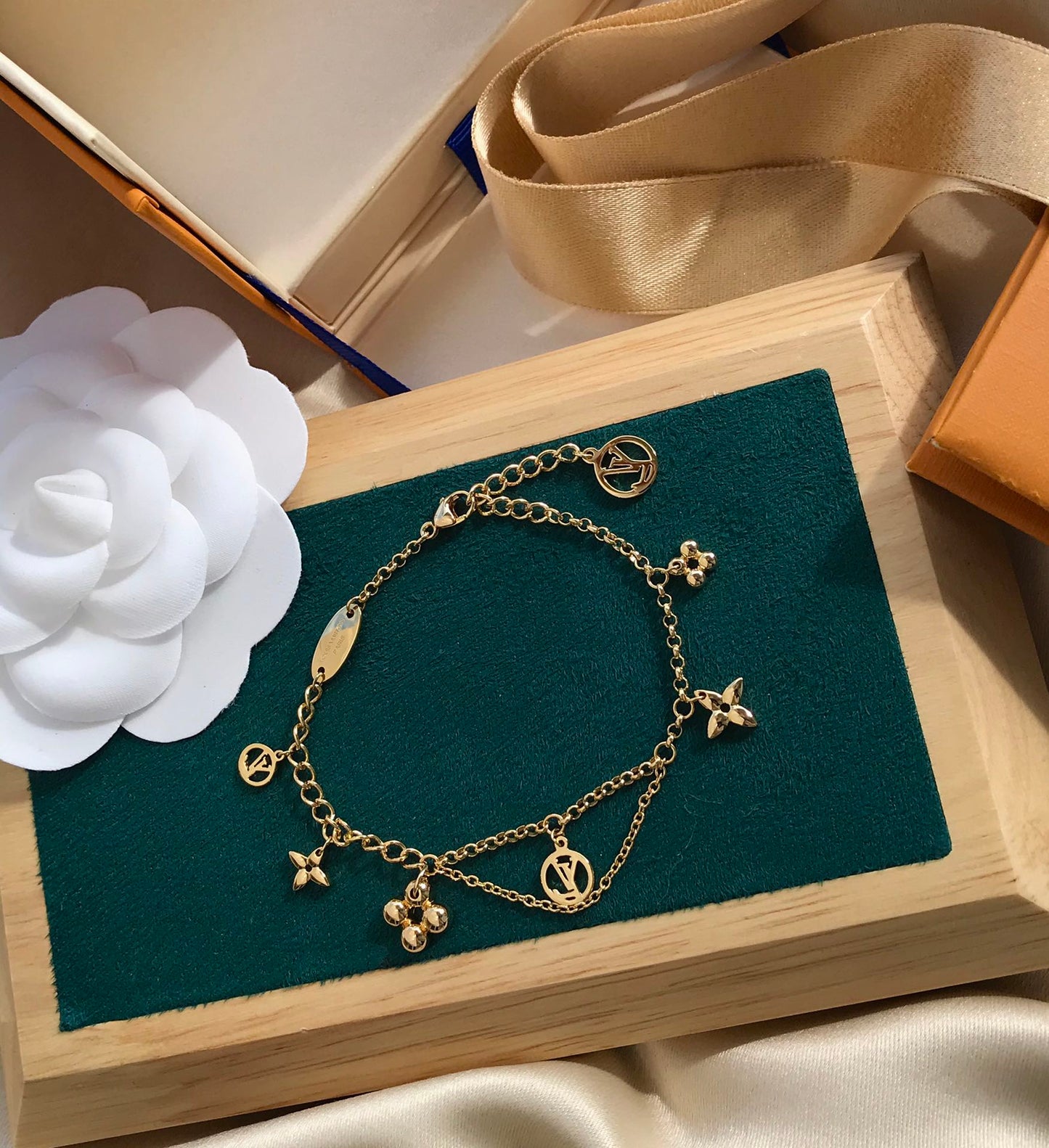 [Riva Jewelry]BLOOMING ROSE GOLD MOP BRACELET