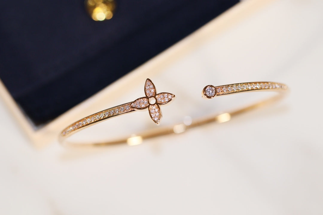 [Riva Jewelry]IDYLLE GOLD OPEN BRACELET DIAMOND PAVED