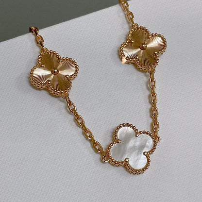 [Riva Jewelry]LUCKY CLOVER 5-MOTIF BRACELET - WHITE MOTHER-OF-PEARL COLLECTION