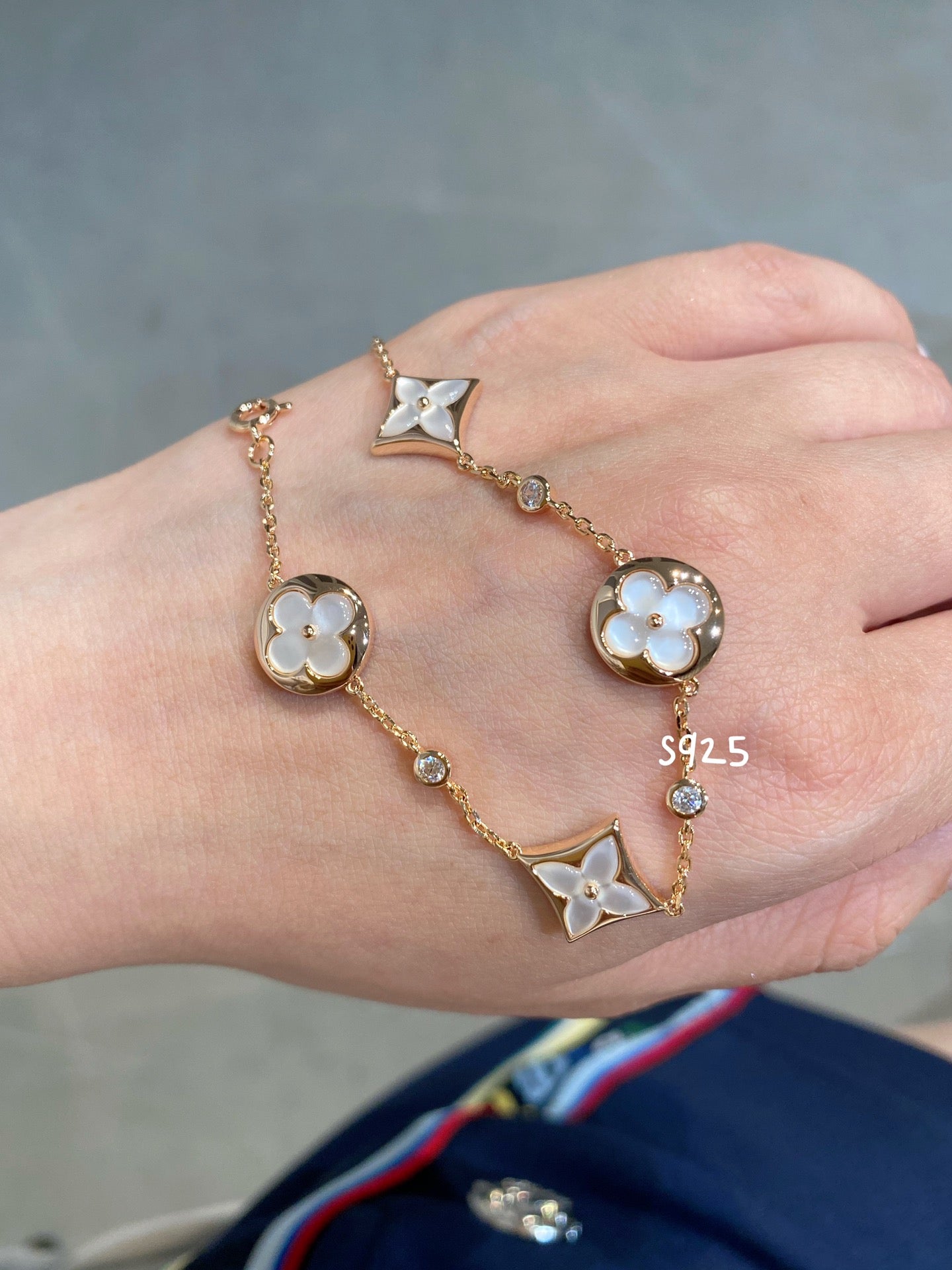 [Riva Jewelry]STAR AND SUN 4 MOTIF WHITE MOP ROSE GOLD BRACELET