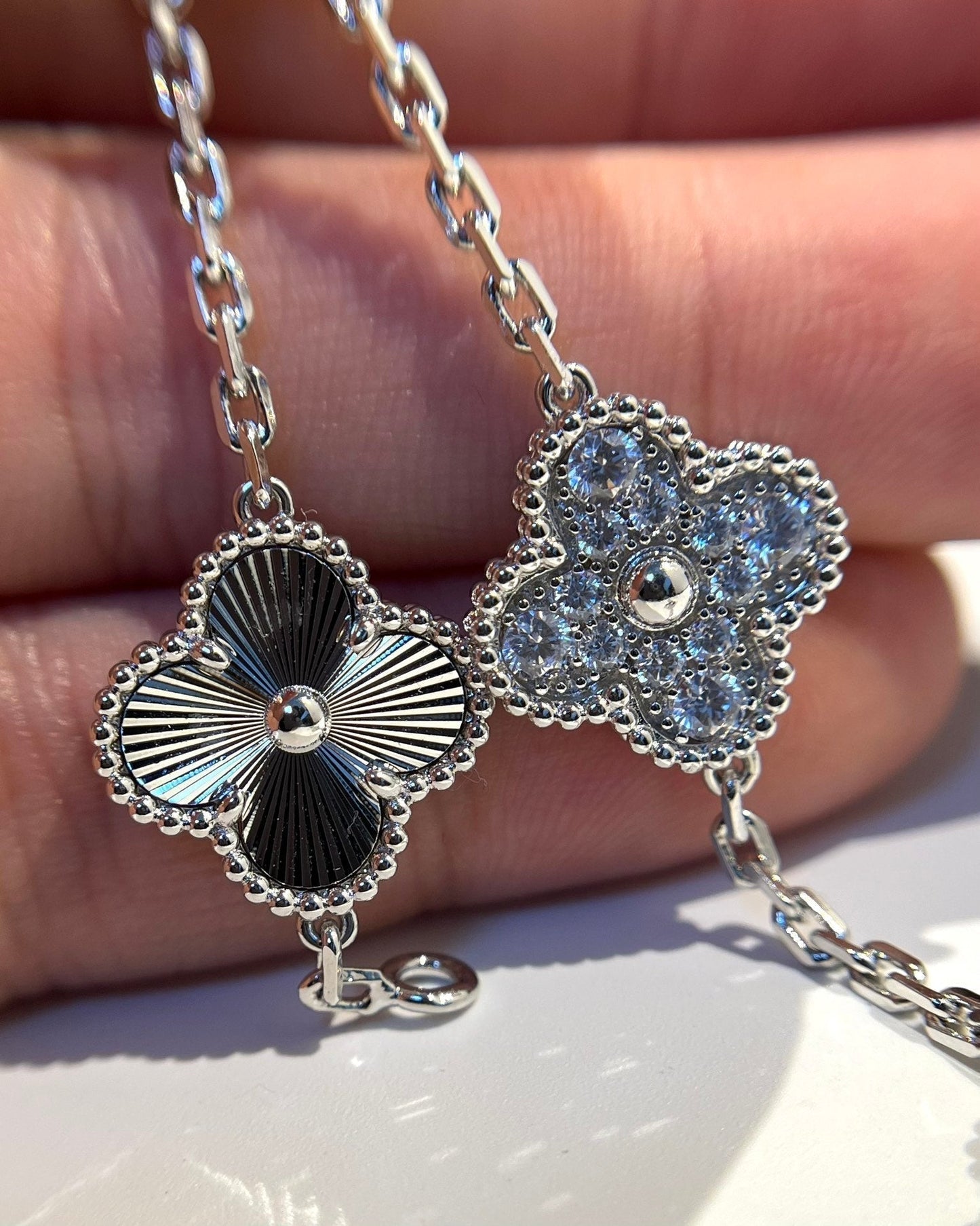 [Riva Jewelry]LUCKY CLOVER 5-MOTIF BRACELET - LASER COLLECTION