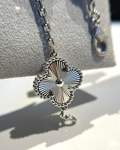 [Riva Jewelry]LUCKY CLOVER 5-MOTIF BRACELET - LASER COLLECTION