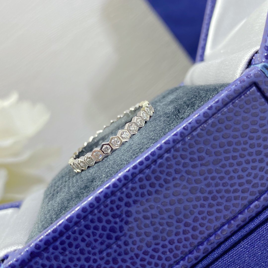 [Riva Jewelry]BEE LOVE DIAMOND PAVED SMALL RING
