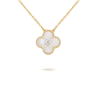 [Riva Jewelry]LIMITED EDITION CHRISTMAS CLOVER FLOWER NECKLACE - 15MM ANNUAL COLLECTIBLE PENDANT