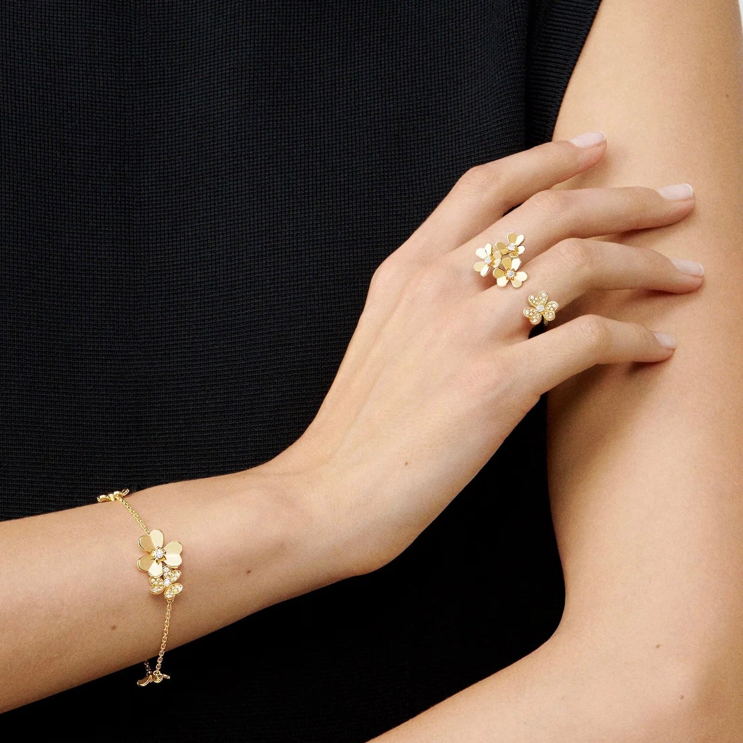 [Riva Jewelry]LUMINOUS BLOSSOM 5-MOTIF CHARM BRACELET