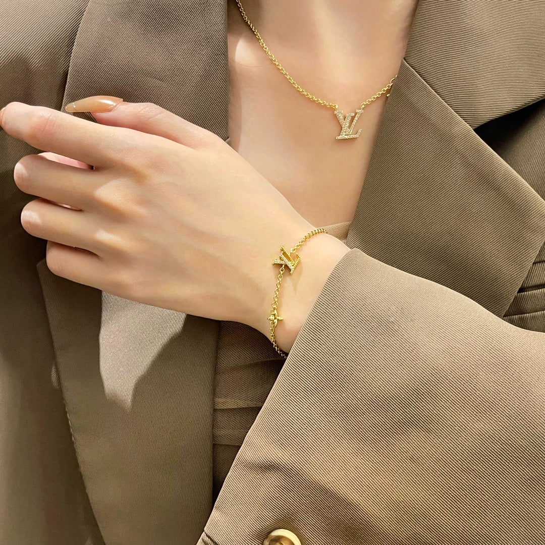 [Riva Jewelry]LOGO STAR MOTIF GOLD BRACELET