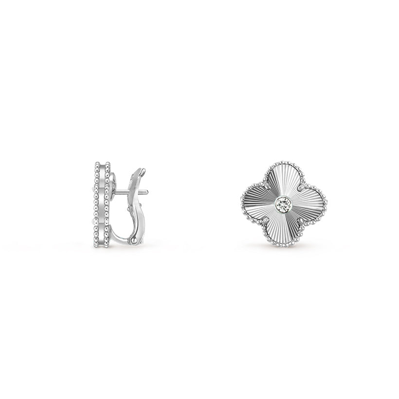 [Riva Jewelry]15MM CLOVER FLOWER STUD EARRINGS DIAMOND-WHITE GOLD COLLECTION