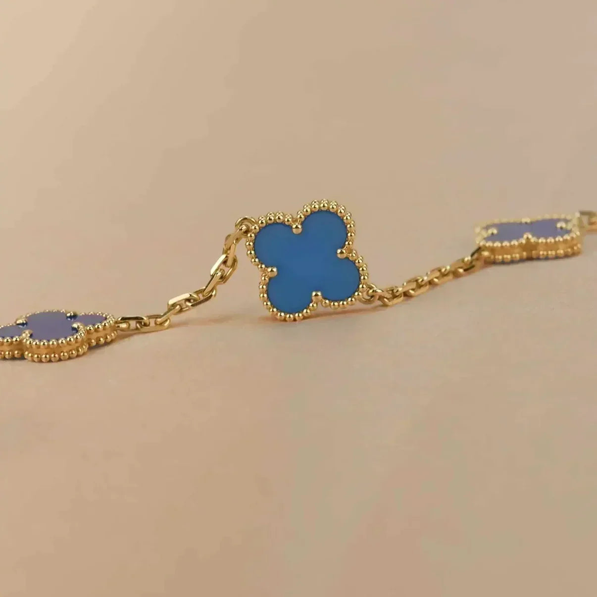 [Riva Jewelry]LUCKY CLOVER 5-MOTIF BRACELET - BLUE AGATE COLLECTION