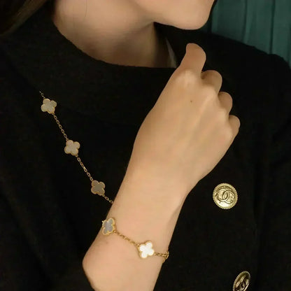 [Riva Jewelry]LUCKY CLOVER 5-MOTIF BRACELET - WHITE MOTHER-OF-PEARL COLLECTION