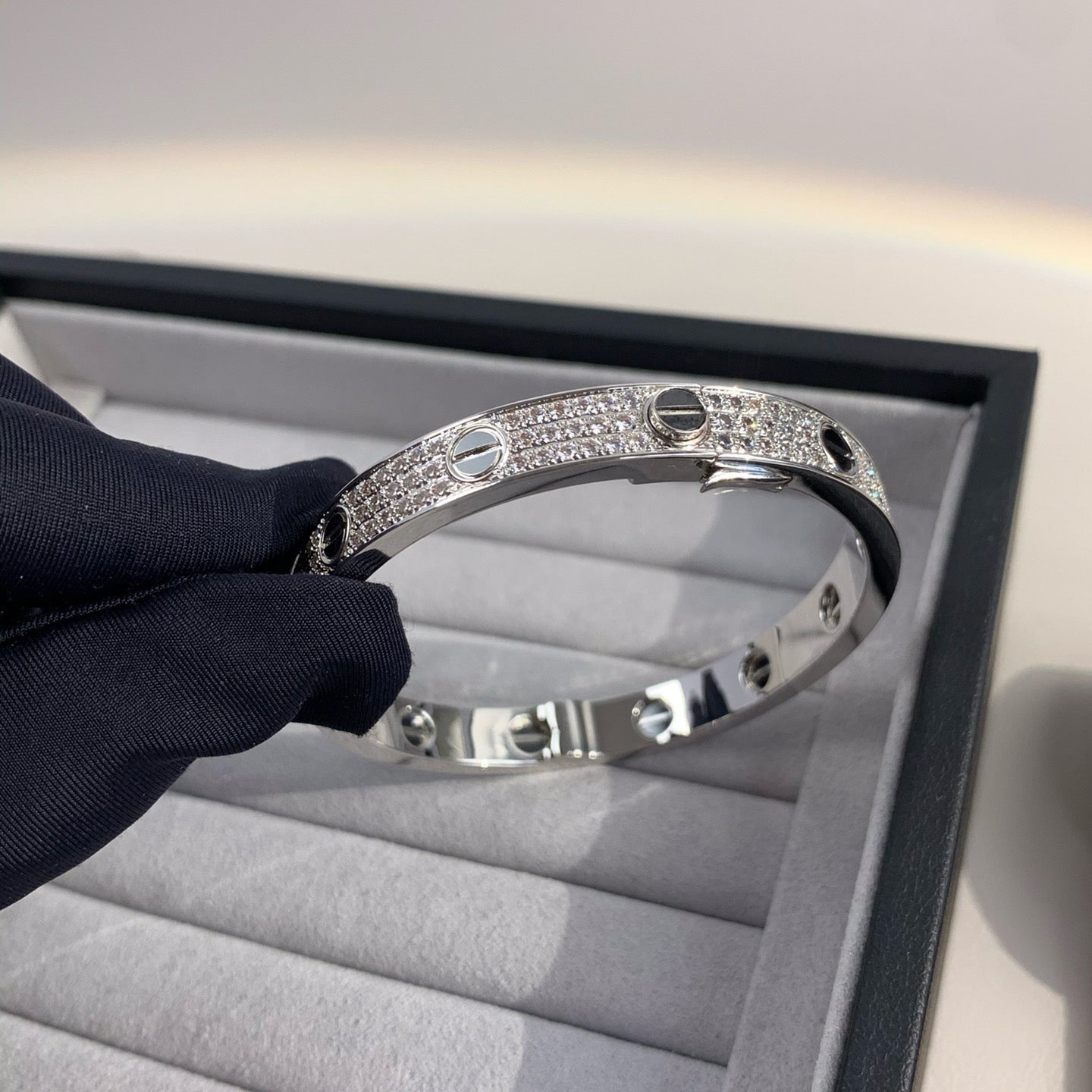 [Riva Jewelry]CLASSIC 6.1MM LOVE BANGLE - DIAMOND PAVÉ & BLACK CERAMIC