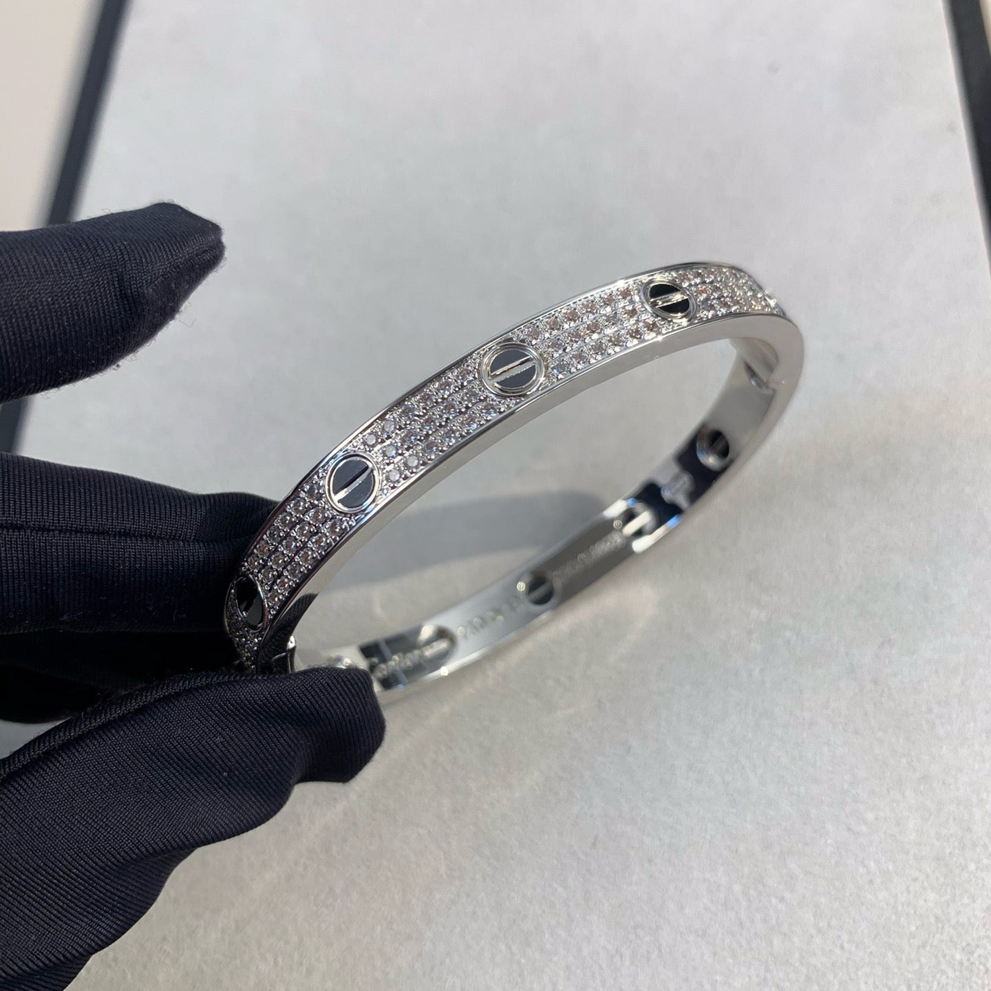 [Riva Jewelry]CLASSIC 6.1MM LOVE BANGLE - DIAMOND PAVÉ & BLACK CERAMIC