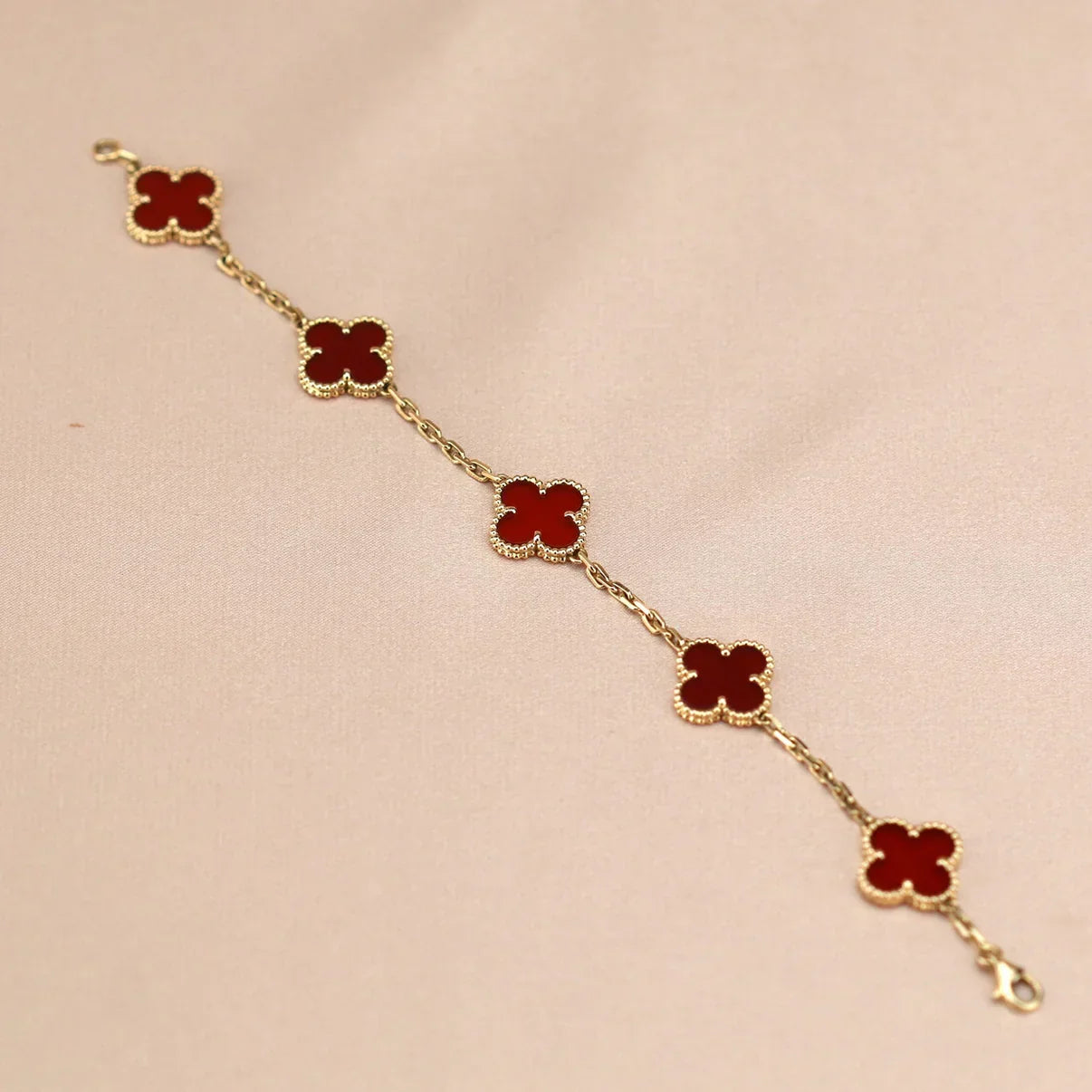 [Riva Jewelry]LUCKY CLOVER 5-MOTIF BRACELET - RED CARNELIAN COLLECTION