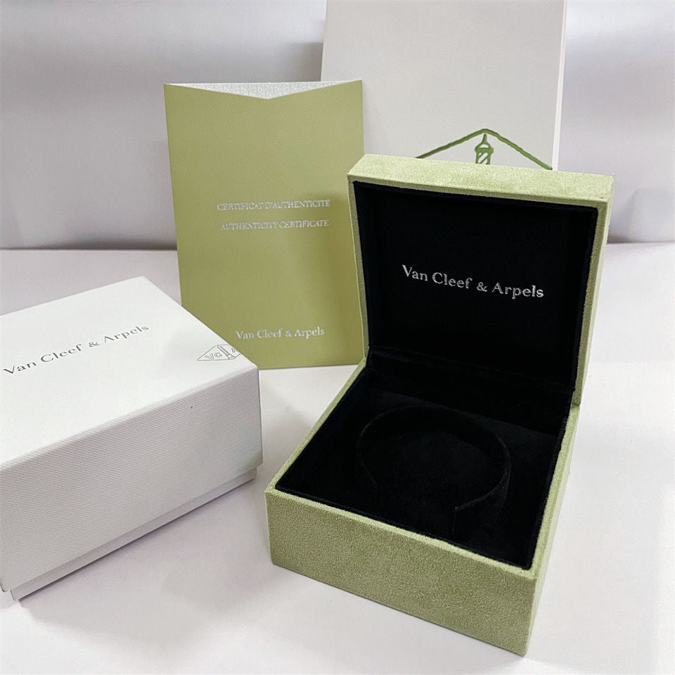 [Riva Jewelry]CLOVER BRAND JEWELRY BOX