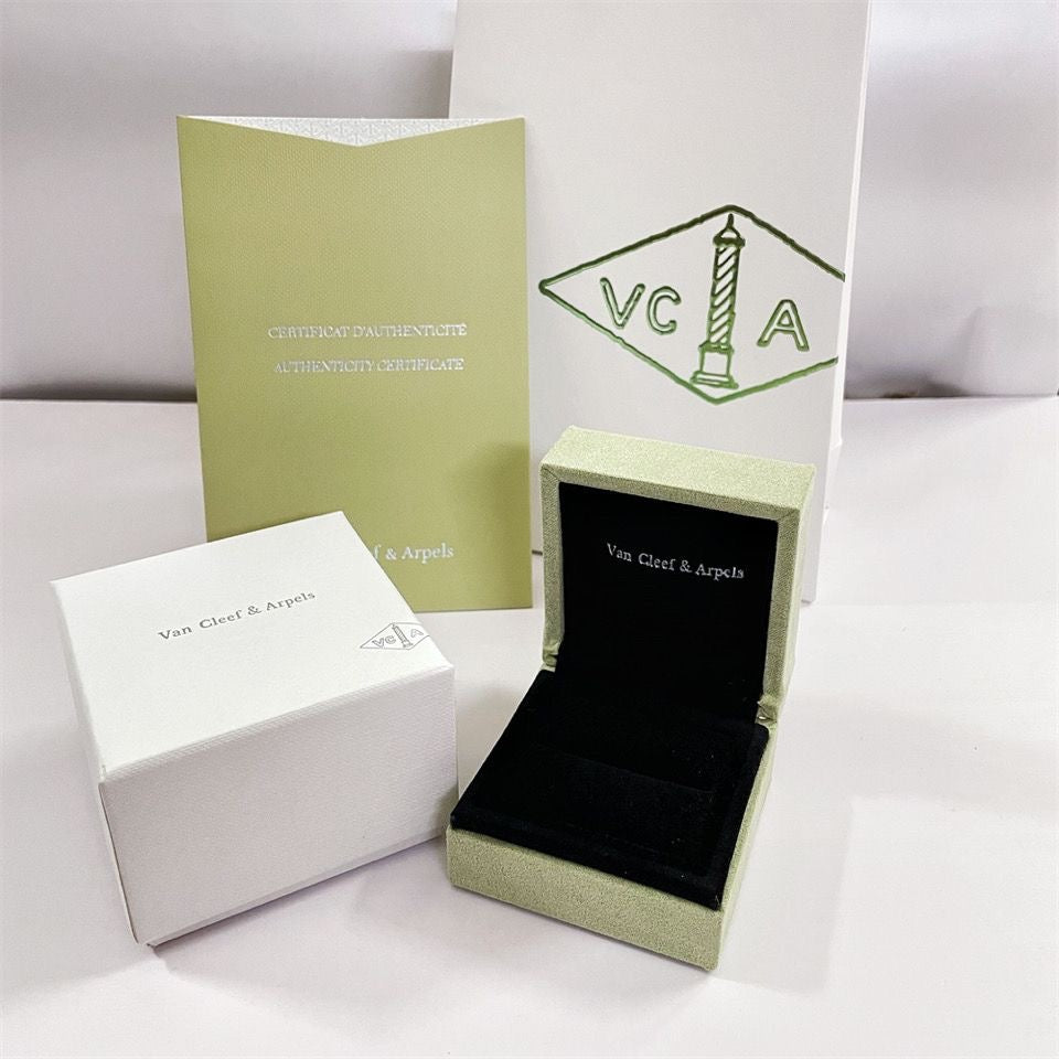 [Riva Jewelry]CLOVER BRAND JEWELRY BOX