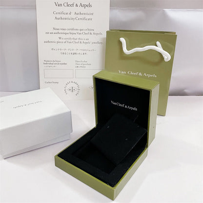 [Riva Jewelry]CLOVER BRAND JEWELRY BOX