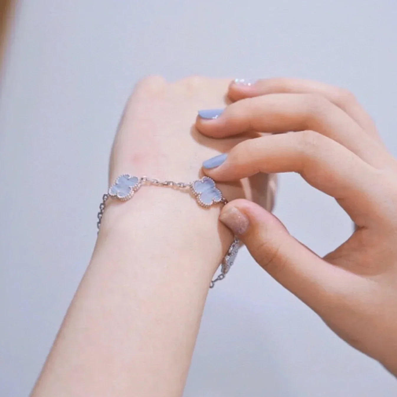 [Riva Jewelry]LUCKY CLOVER 5-MOTIF BRACELET - PURPLE CHALCEDONY COLLECTION