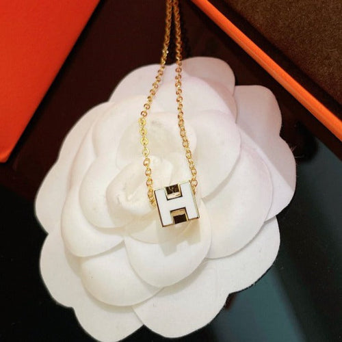 [Riva Jewelry]H WHITE SQUARE GOLD NECKLACE