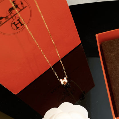 [Riva Jewelry]H WHITE SQUARE GOLD NECKLACE