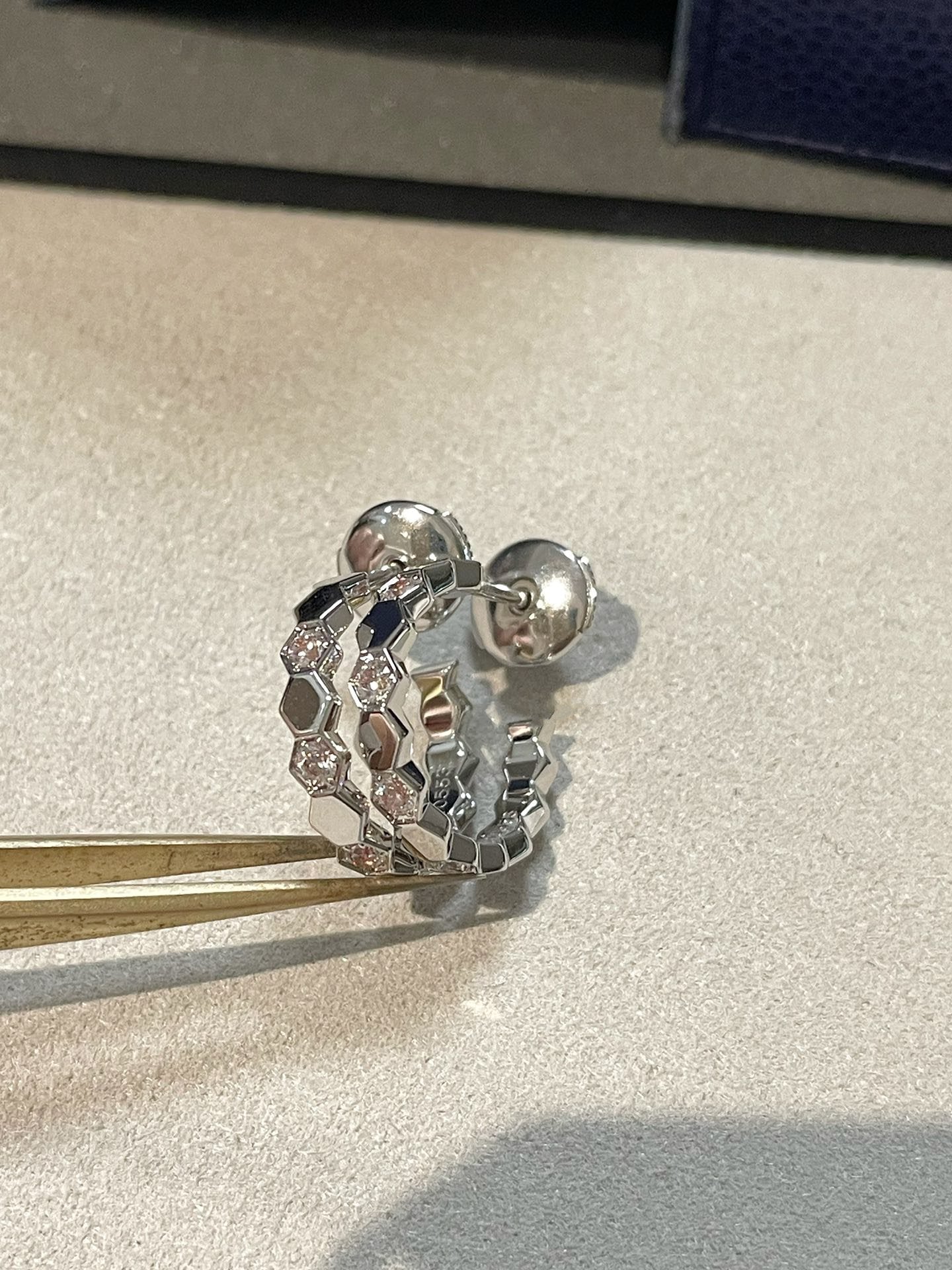 [Riva Jewelry]Hollow Design Four-Leaf Clover Flower Shape Ring