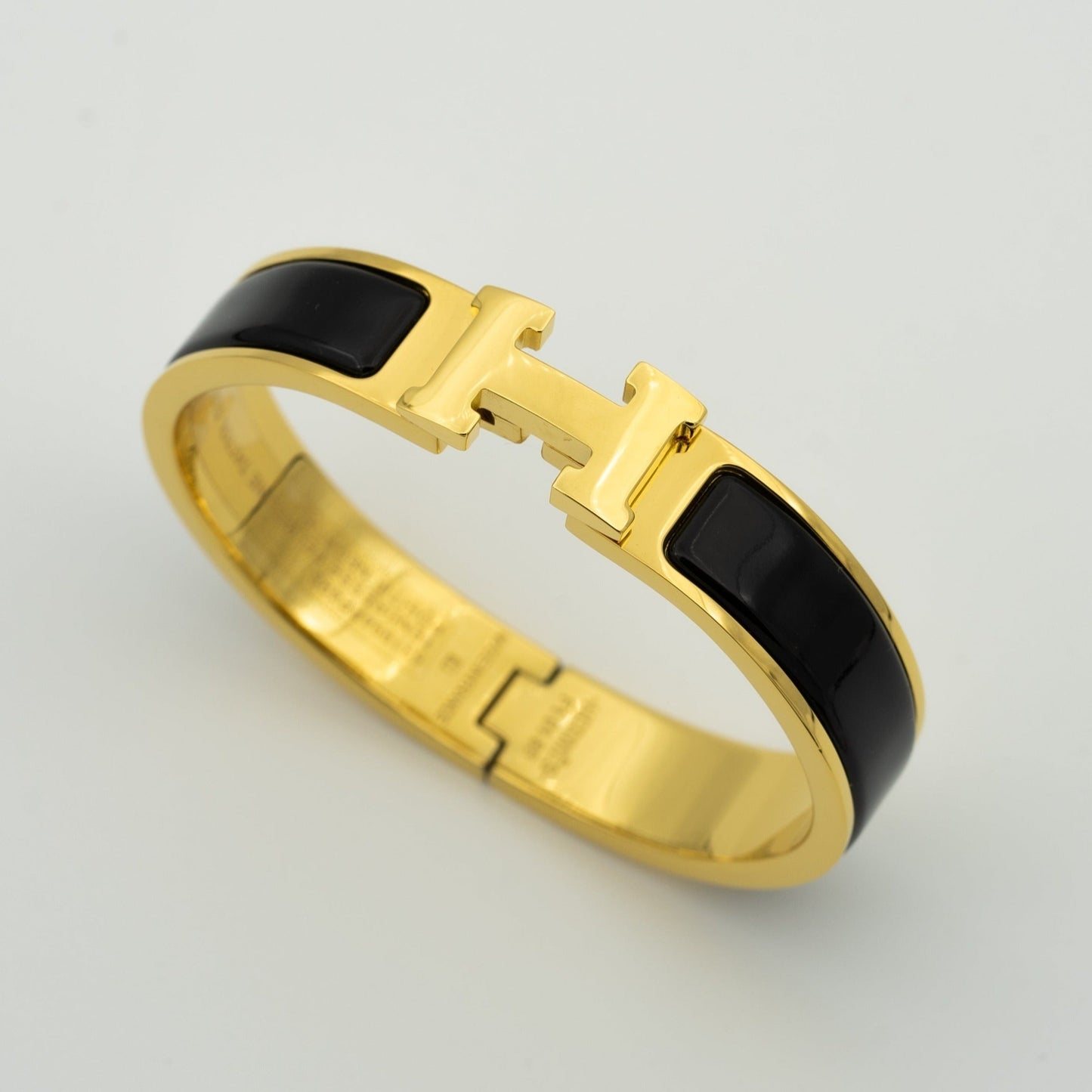 [Riva Jewelry]H BLACK BRACELET