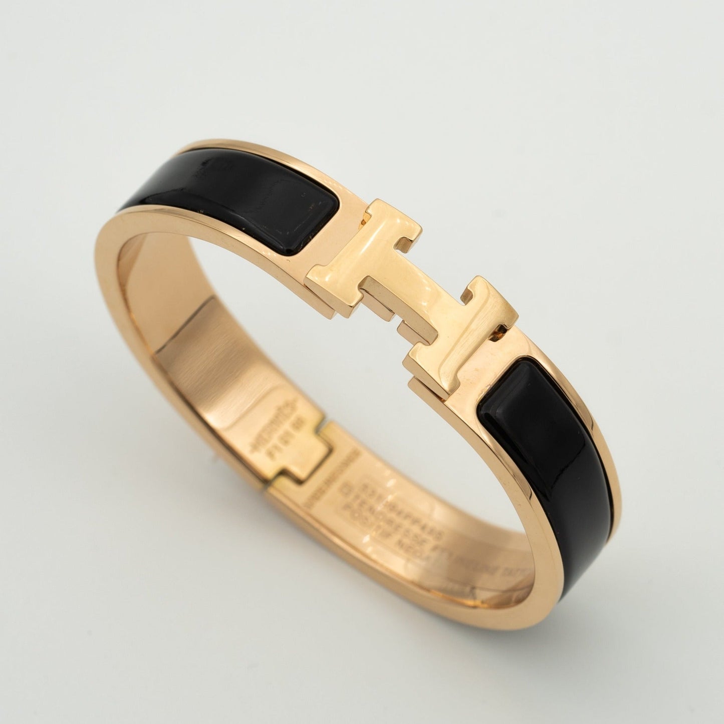 [Riva Jewelry]H BLACK BRACELET