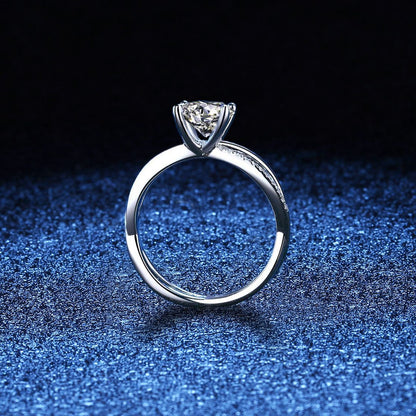 [Riva Jewelry]ELEGANT 4-PRONG CROSSOVER MOISSANITE ENGAGEMENT RING