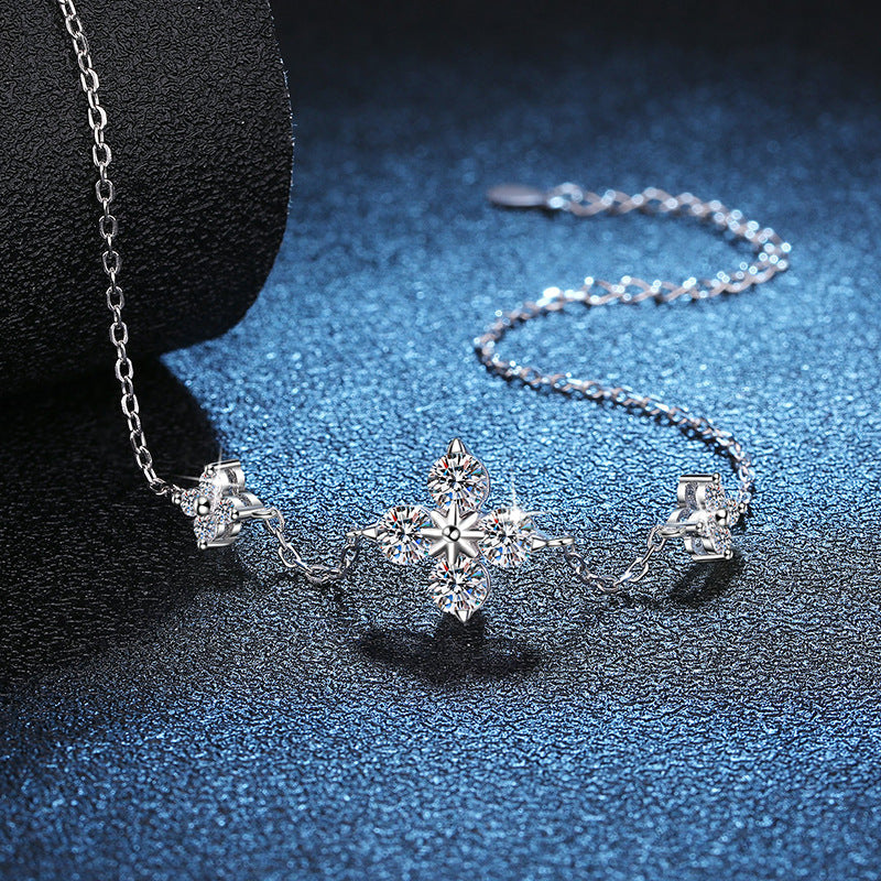 [Riva Jewelry]CLOVER LUCKY CHARM MOISSANITE BRACELET