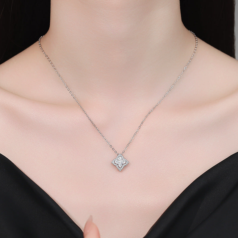[Riva Jewelry]STAR-CLOVER MOISSANITE NECKLACE
