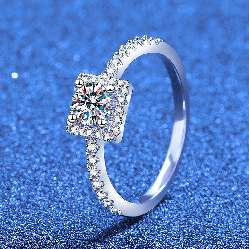 [Riva Jewelry]DAINTY SUGAR-CUBE MOISSANITE RING